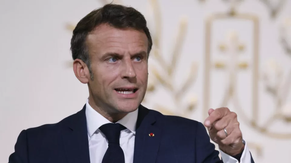 Colère des lycéens : Emmanuel Macron appelle à manifester « dans le calme, dans l'ordre »