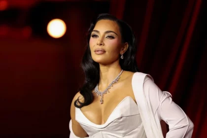Kim Kardashian assiste à la collecte de fonds du gala de l'Academy Museum au Academy Museum of Motion Pictures à Los Angeles, Californie, États-Unis