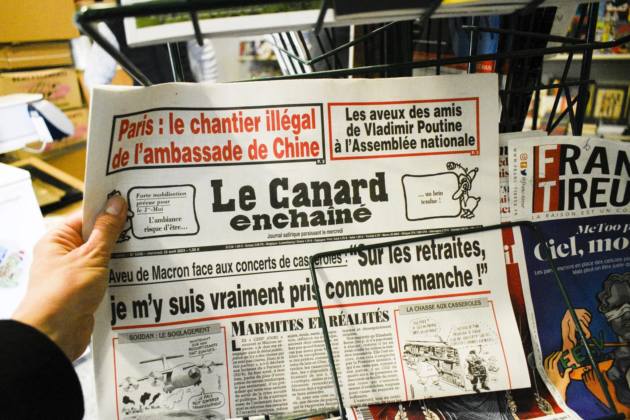 photo du canard enchaine, nos jours