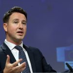 Gabriel Zucman, économiste français, lors d’une conférence de presse à Bruxelles pour le lancement de l’Observatoire européen de la fiscalité, le 1er juin 2021. Il est à l'origine de la taxe Zucman.
