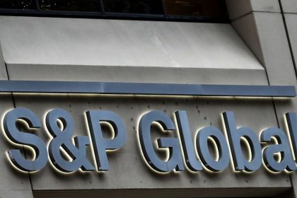 Standard & Poor’s a abaissé d’un cran la note de la dette française, désormais classée A+ Photo : Reuters