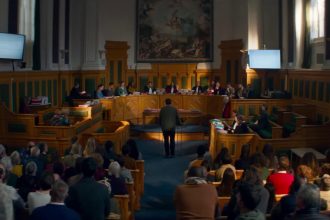 Les jurés d'assises sont aux côtés des magistrats professionnels.