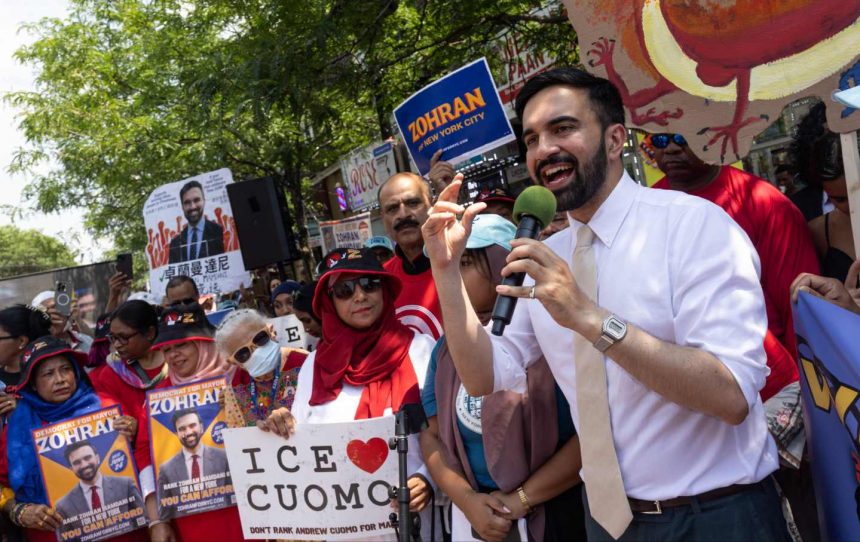 Zohran Mamdani en meeting