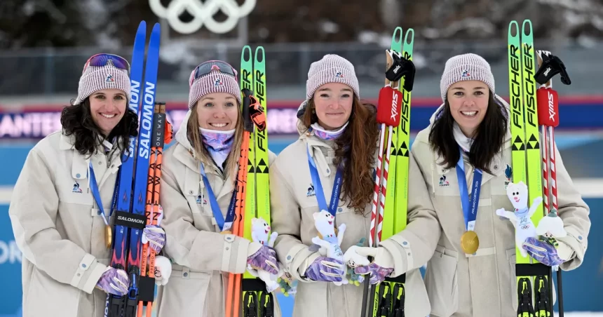 Julia Simon, Océane Michelon, Lou Jeanmonnot et Camille Bened ont dominé, mercredi 18 février 2026, le relais féminin du Biathlon. Hendrik Schmidt/dpa via Reuters