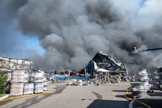 La guerre en Ukraine s’intensifie entre Kiev et la Russie, alors que Volodymyr Zelensky annonce la préparation de nouvelles frappes contre des cibles russes.